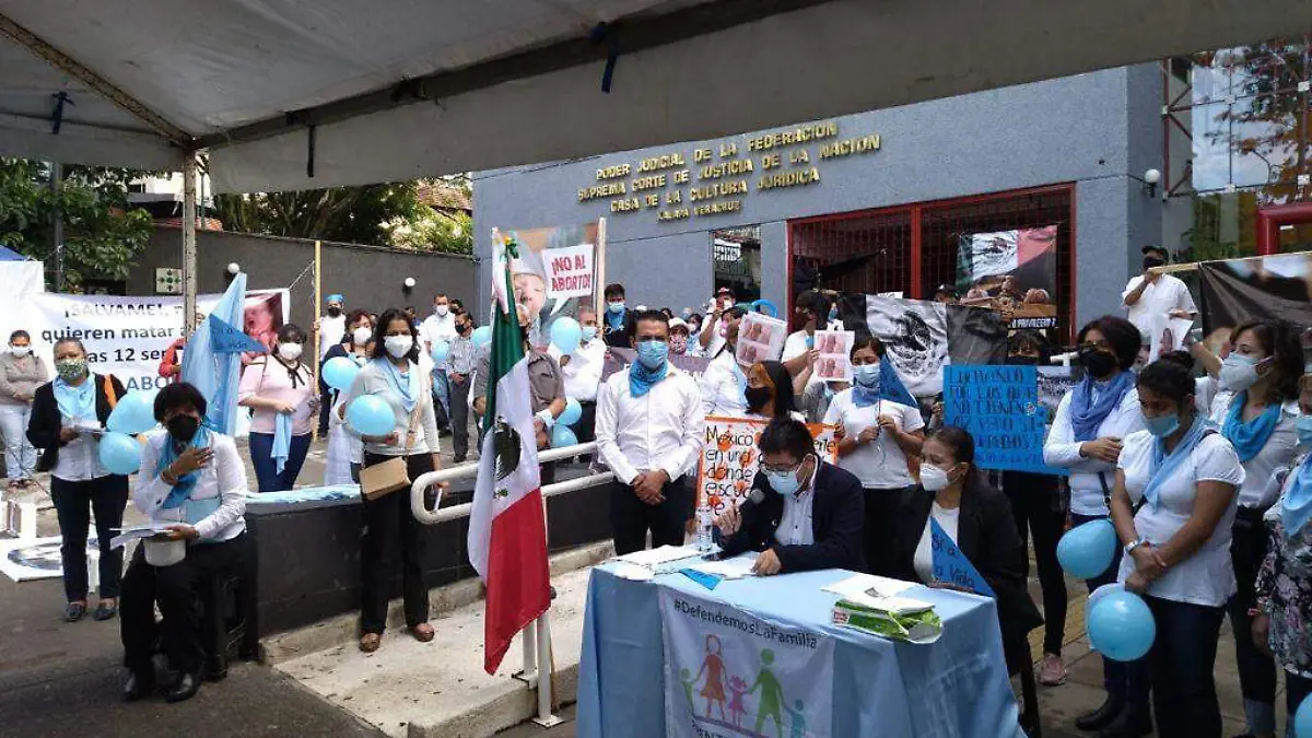 protesta del frente por la familia